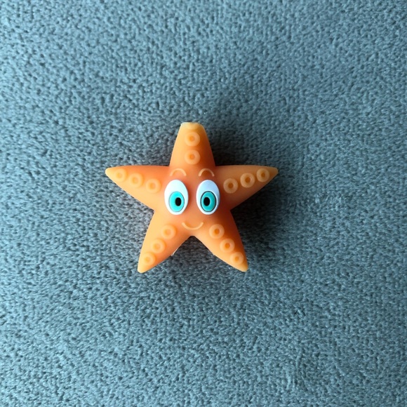 3/$25 ~ Starfish Cord Protector ~ Brand New! - Picture 4 of 4